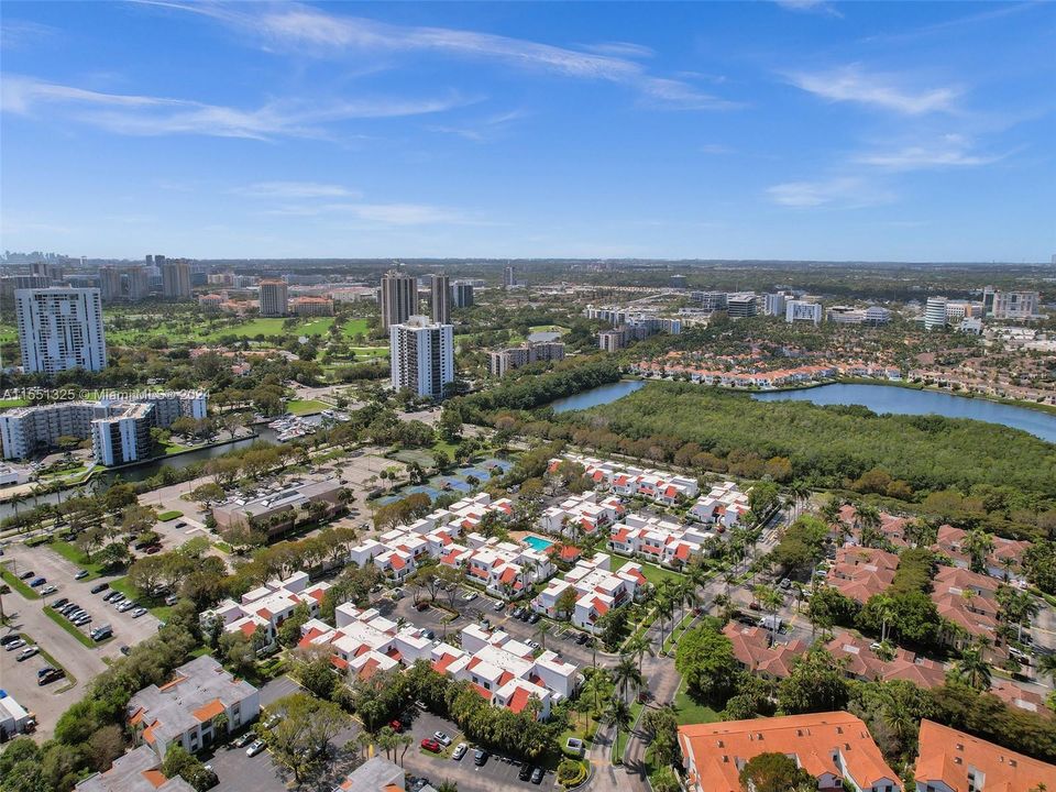 Recently Sold: $560,000 (3 beds, 2 baths, 1365 Square Feet)