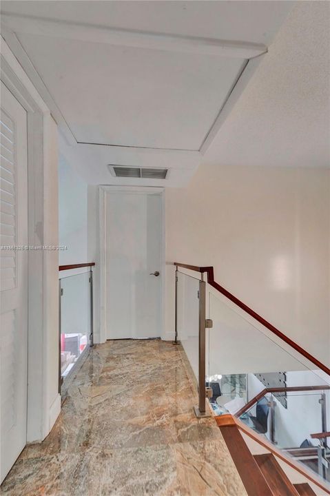 Recently Sold: $560,000 (3 beds, 2 baths, 1365 Square Feet)