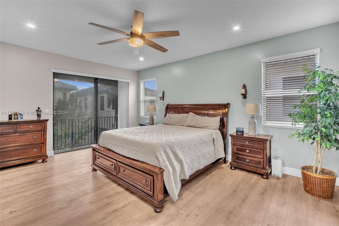 Recently Sold: $669,800 (3 beds, 2 baths, 2291 Square Feet)