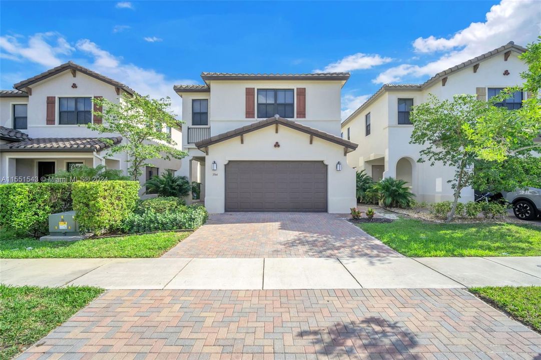 Recently Sold: $669,800 (3 beds, 2 baths, 2291 Square Feet)