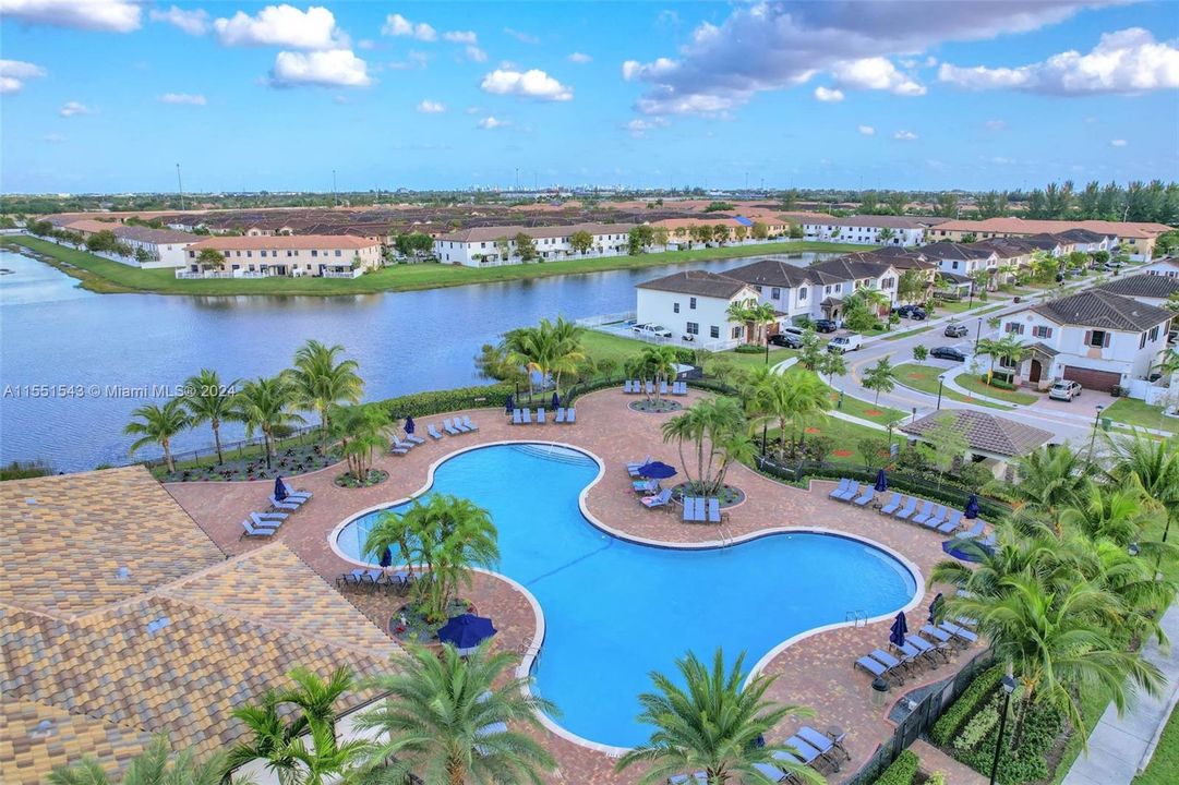 Recently Sold: $669,800 (3 beds, 2 baths, 2291 Square Feet)