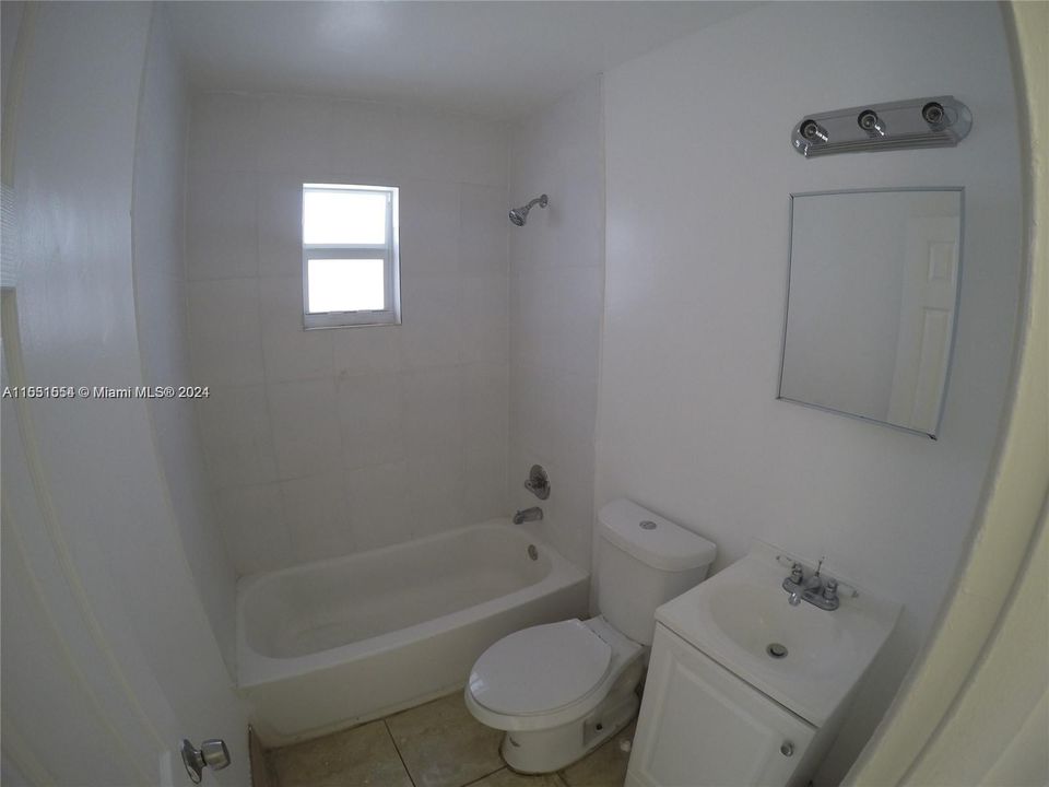 For Sale: $124,900 (3 beds, 2 baths, 4800 Square Feet)