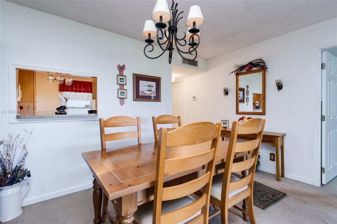 Active With Contract: $84,999 (1 beds, 1 baths, 800 Square Feet)