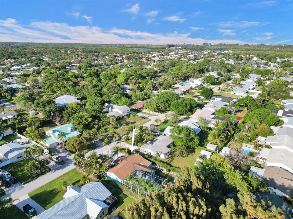 Active With Contract: $500,000 (4 beds, 2 baths, 1730 Square Feet)