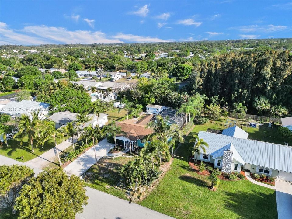 Active With Contract: $500,000 (4 beds, 2 baths, 1730 Square Feet)