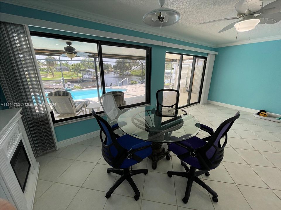 Recently Sold: $599,000 (3 beds, 2 baths, 1716 Square Feet)