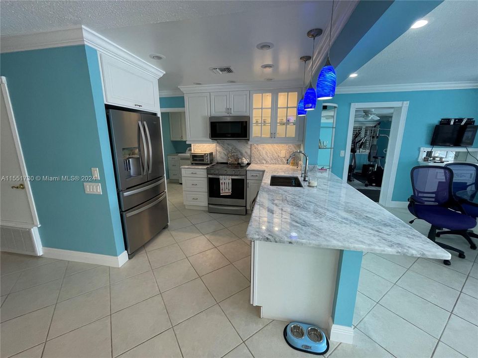 Recently Sold: $599,000 (3 beds, 2 baths, 1716 Square Feet)