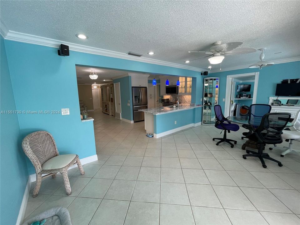 Recently Sold: $599,000 (3 beds, 2 baths, 1716 Square Feet)