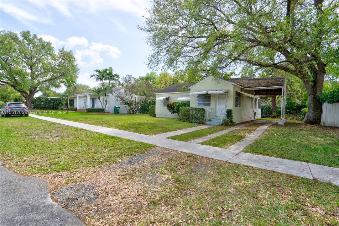 Recently Sold: $699,900 (3 beds, 1 baths, 1116 Square Feet)