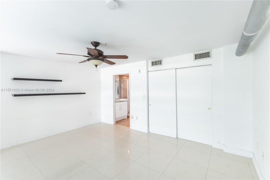 Recently Sold: $485,000 (1 beds, 1 baths, 814 Square Feet)