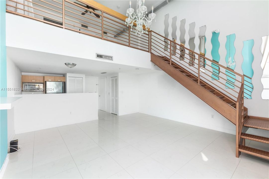 Recently Sold: $485,000 (1 beds, 1 baths, 814 Square Feet)