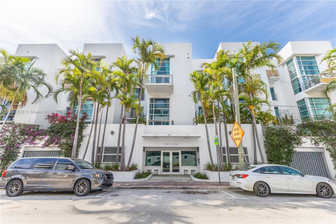 Recently Sold: $485,000 (1 beds, 1 baths, 814 Square Feet)