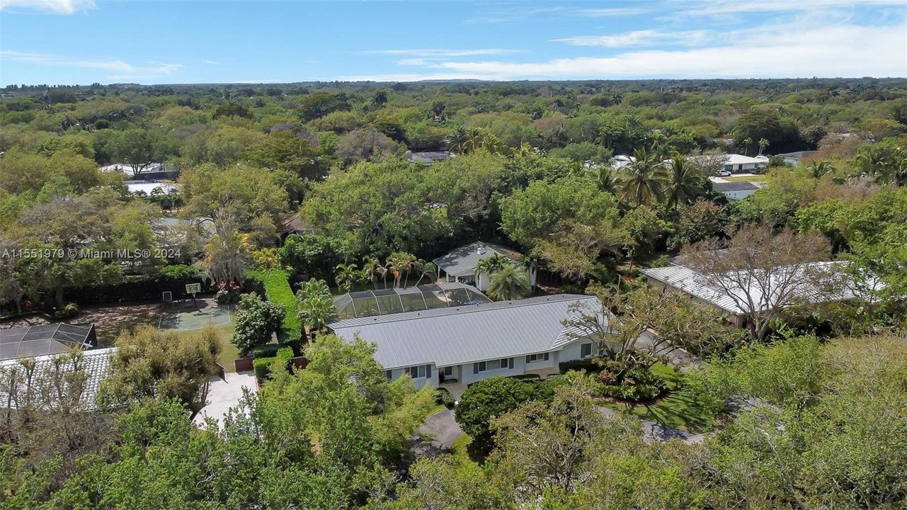 Recently Sold: $1,875,000 (5 beds, 3 baths, 3156 Square Feet)