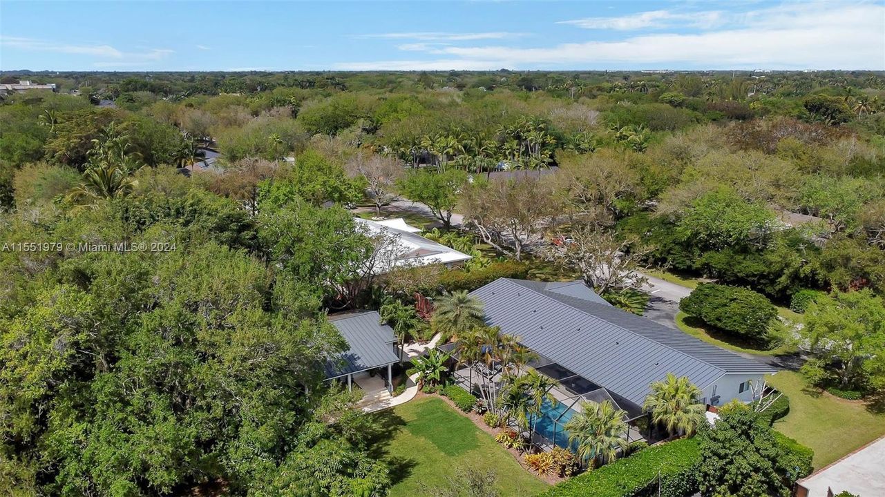 Recently Sold: $1,875,000 (5 beds, 3 baths, 3156 Square Feet)