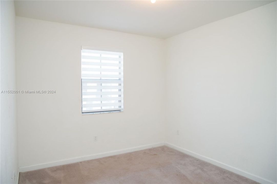 Recently Sold: $400,000 (3 beds, 2 baths, 1762 Square Feet)