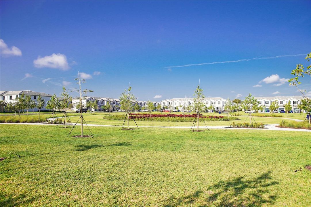 Recently Sold: $400,000 (3 beds, 2 baths, 1762 Square Feet)