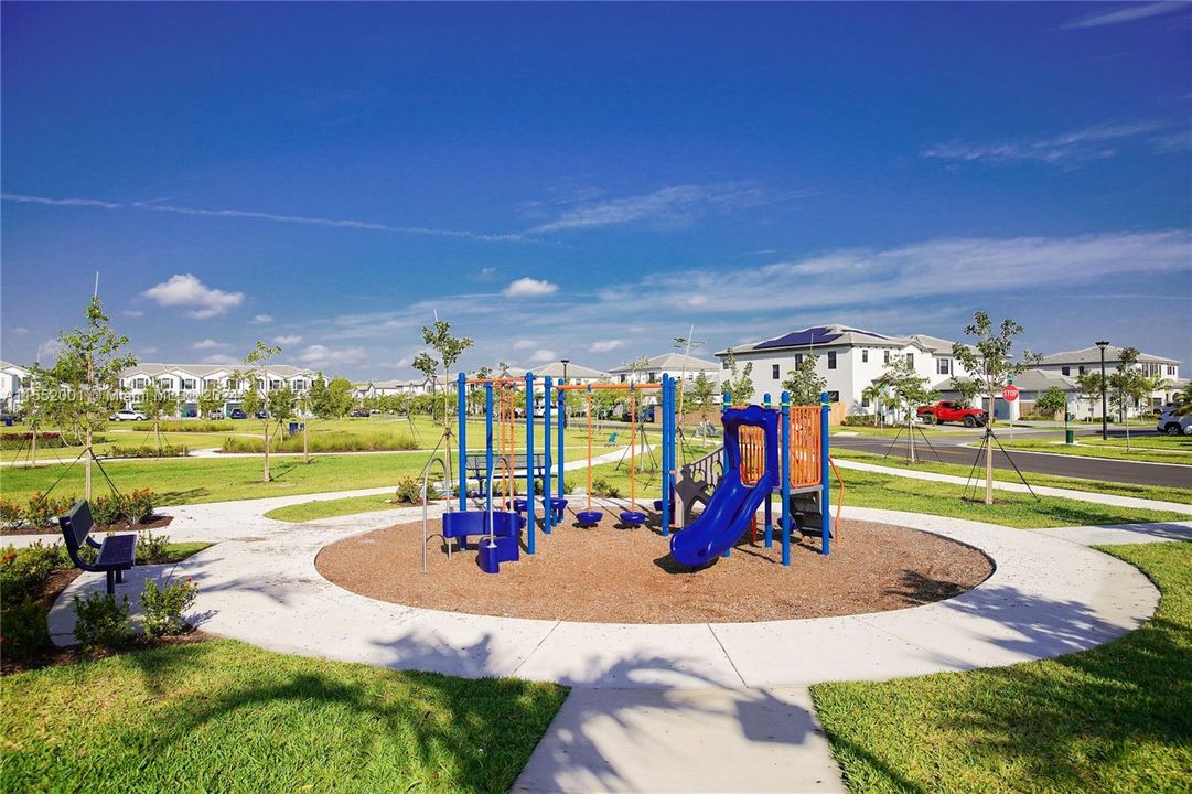 Recently Sold: $400,000 (3 beds, 2 baths, 1762 Square Feet)