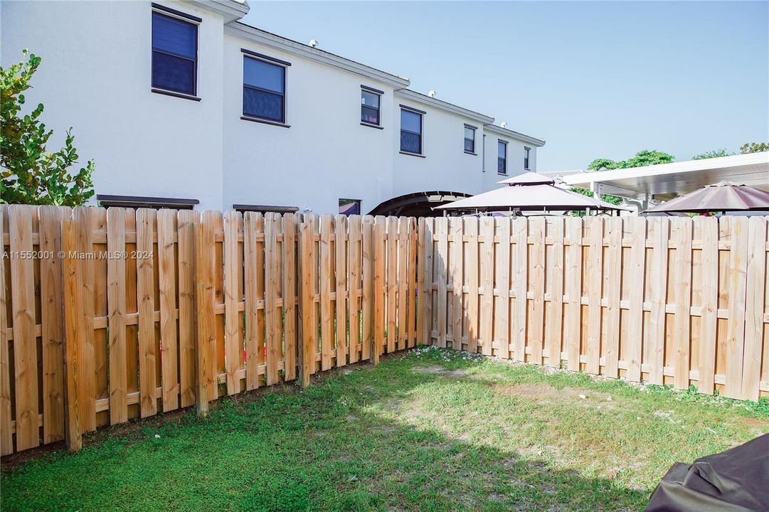 Recently Sold: $400,000 (3 beds, 2 baths, 1762 Square Feet)