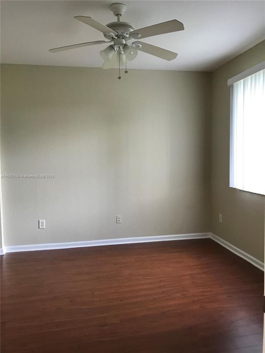 Recently Sold: $192,777 (2 beds, 2 baths, 855 Square Feet)