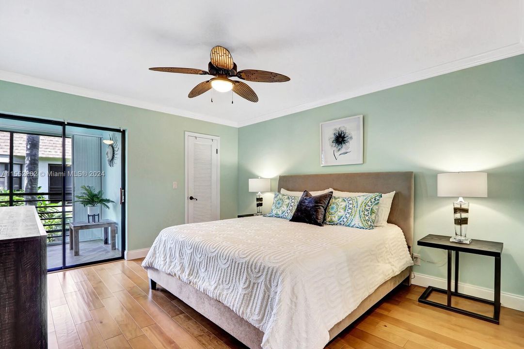 Active With Contract: $2,800 (2 beds, 2 baths, 1063 Square Feet)