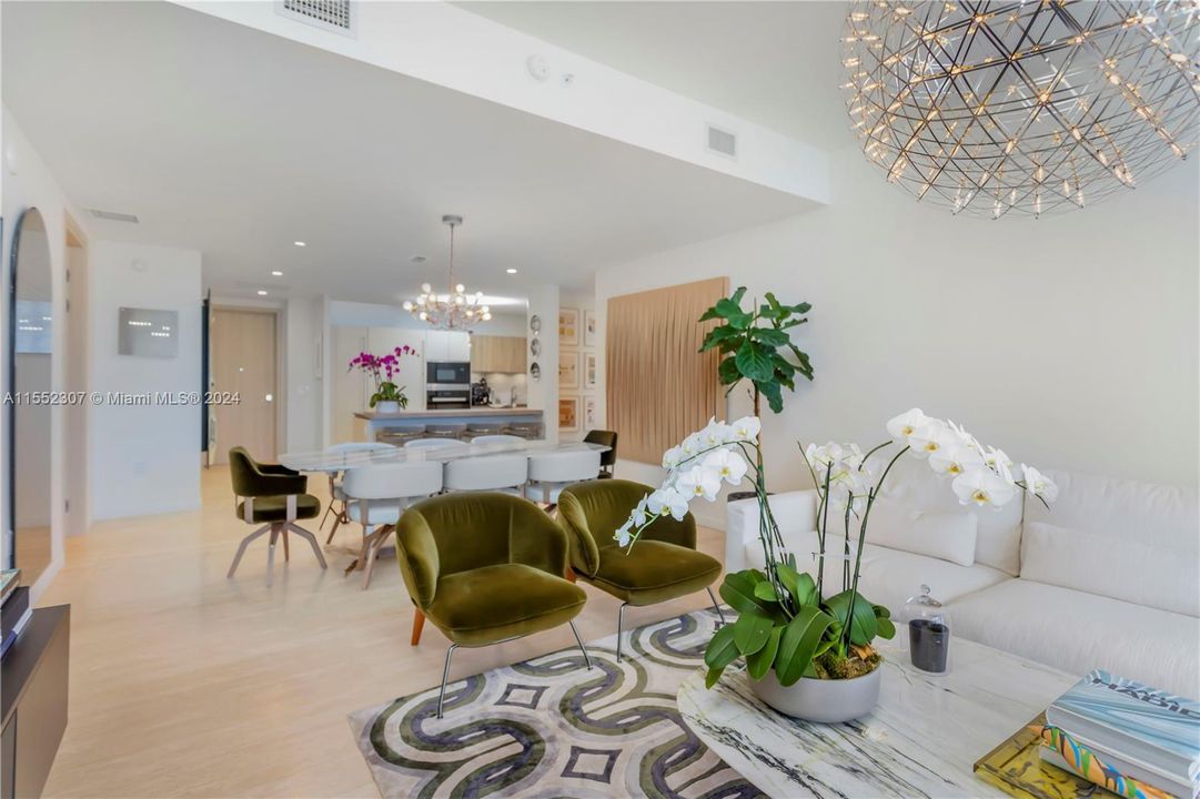 Recently Sold: $3,150,000 (3 beds, 4 baths, 2076 Square Feet)