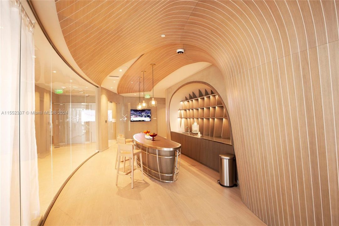 Recently Sold: $3,150,000 (3 beds, 4 baths, 2076 Square Feet)