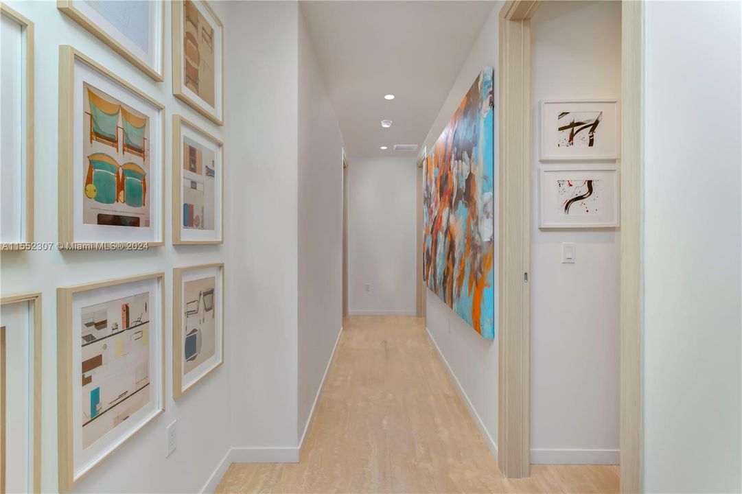 Recently Sold: $3,150,000 (3 beds, 4 baths, 2076 Square Feet)