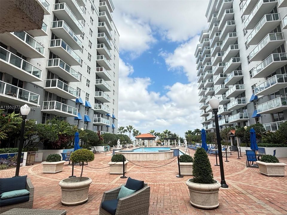 Недавно арендовано: $2,000 (1 спален, 1 ванн, 685 Квадратных фут)