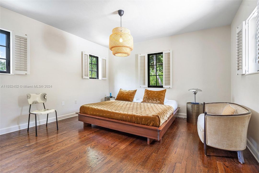 Active With Contract: $5,095,000 (3 beds, 2 baths, 2067 Square Feet)