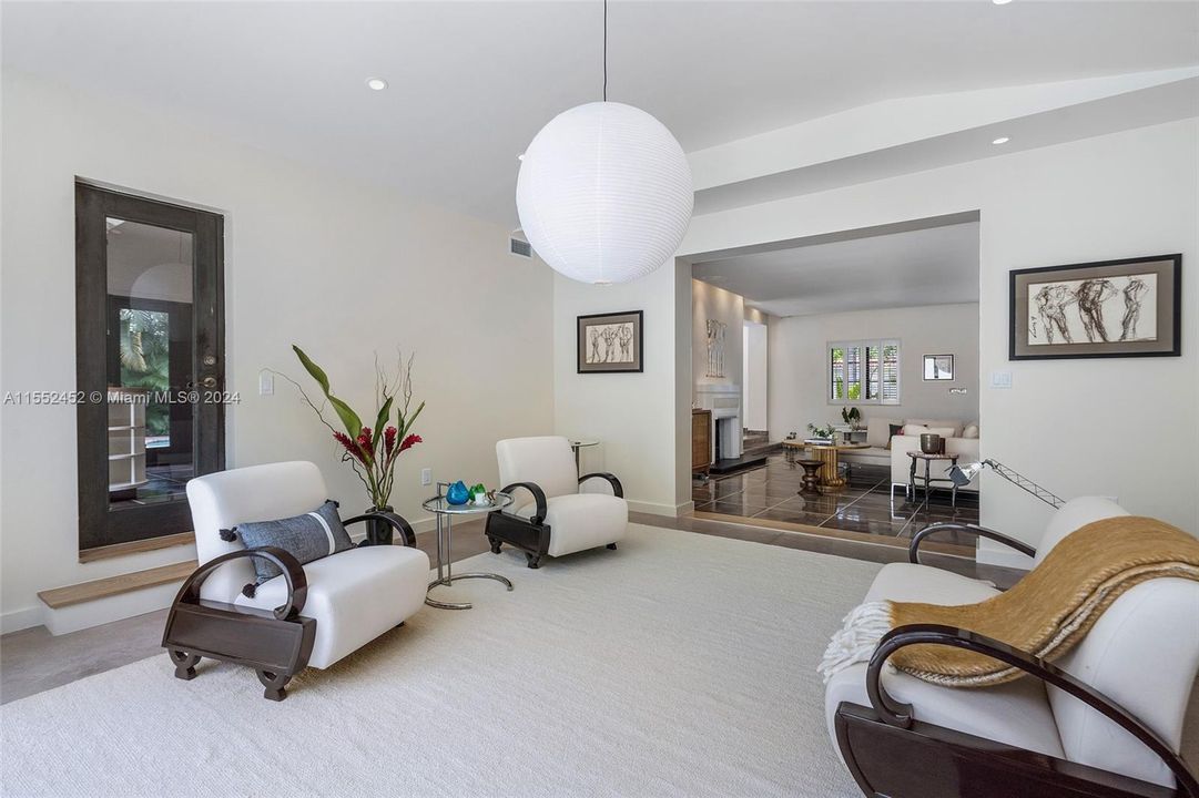 Active With Contract: $5,095,000 (3 beds, 2 baths, 2067 Square Feet)