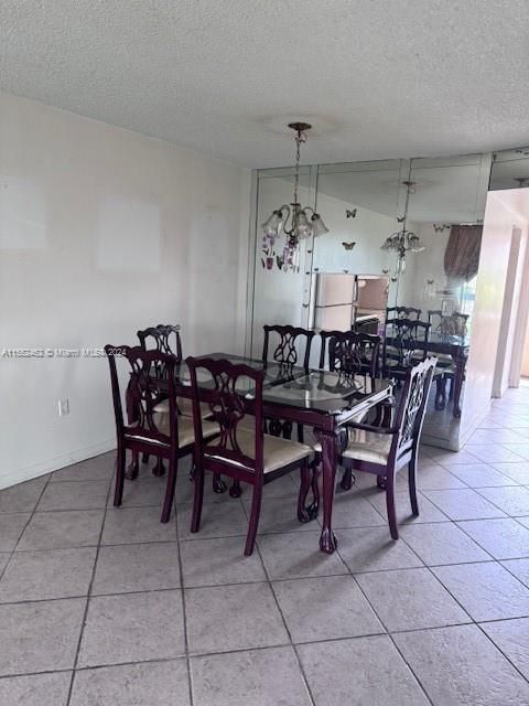 For Sale: $125,500 (2 beds, 2 baths, 850 Square Feet)