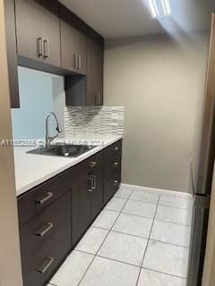 For Sale: $235,000 (1 beds, 1 baths, 667 Square Feet)