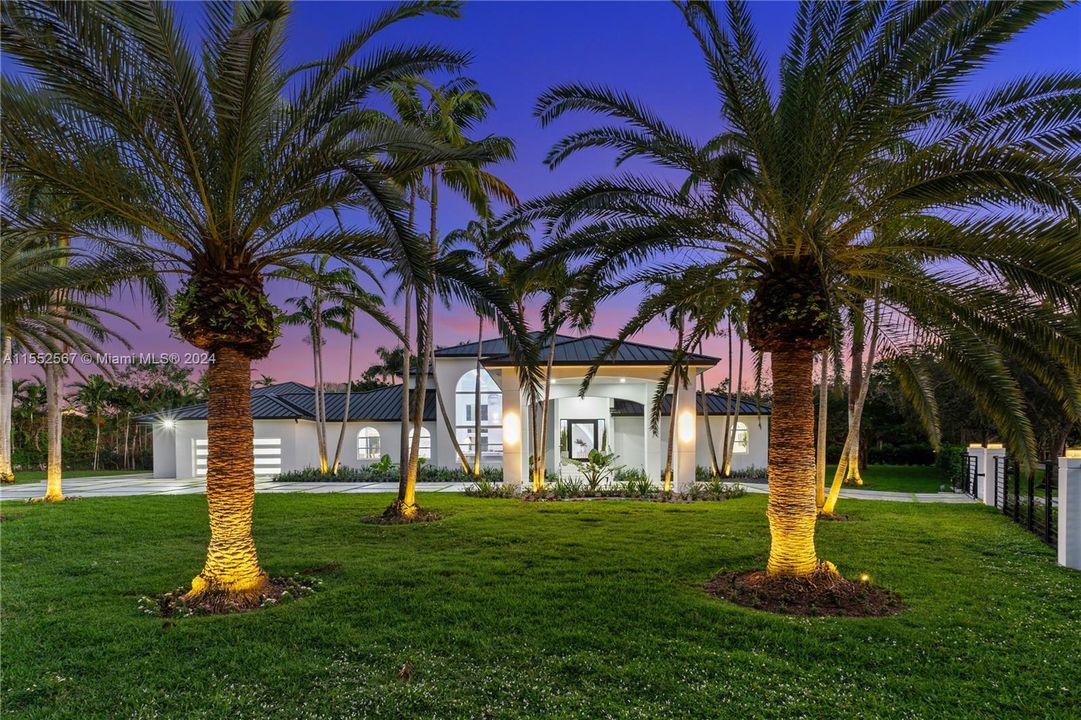 For Sale: $7,248,000 (7 beds, 8 baths, 7778 Square Feet)