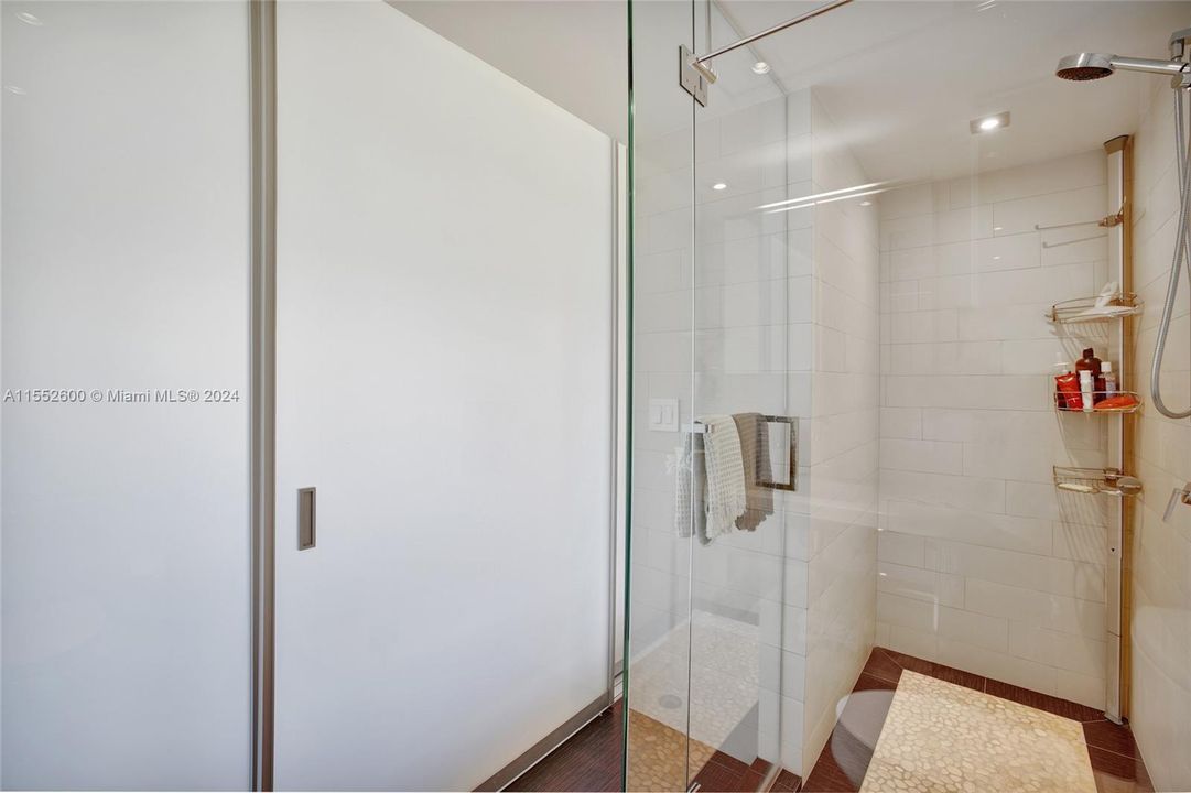 最近售出: $430,000 (2 贝兹, 2 浴室, 1000 平方英尺)