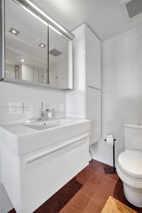 最近售出: $430,000 (2 贝兹, 2 浴室, 1000 平方英尺)