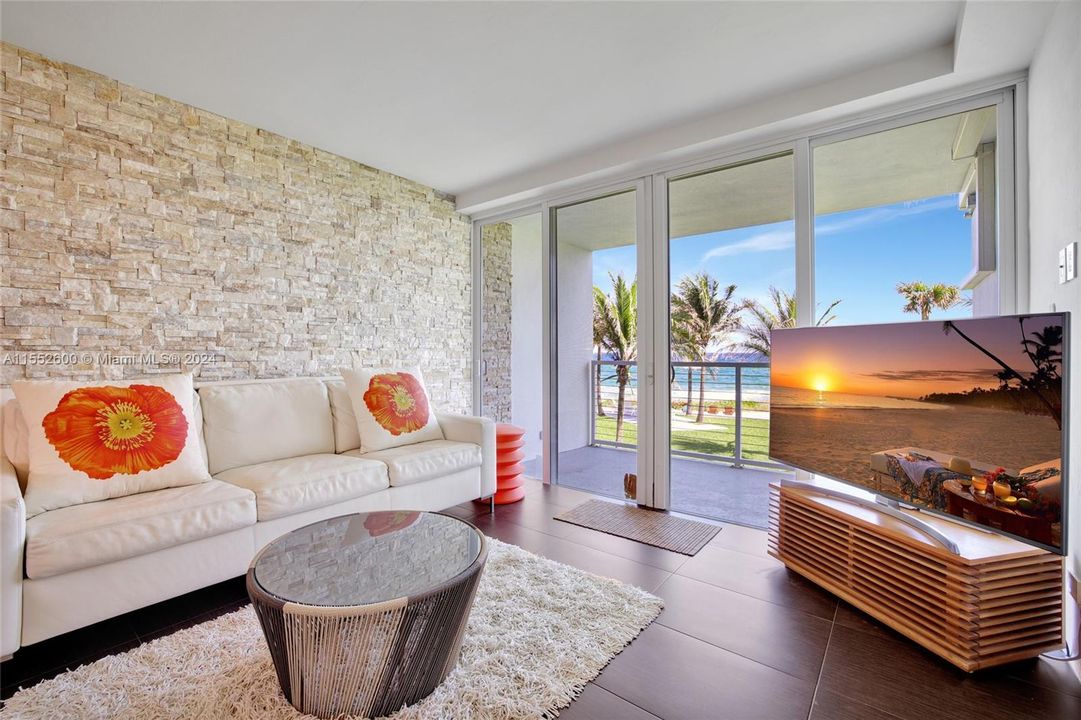 最近售出: $430,000 (2 贝兹, 2 浴室, 1000 平方英尺)