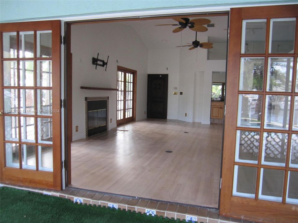 note the french doors