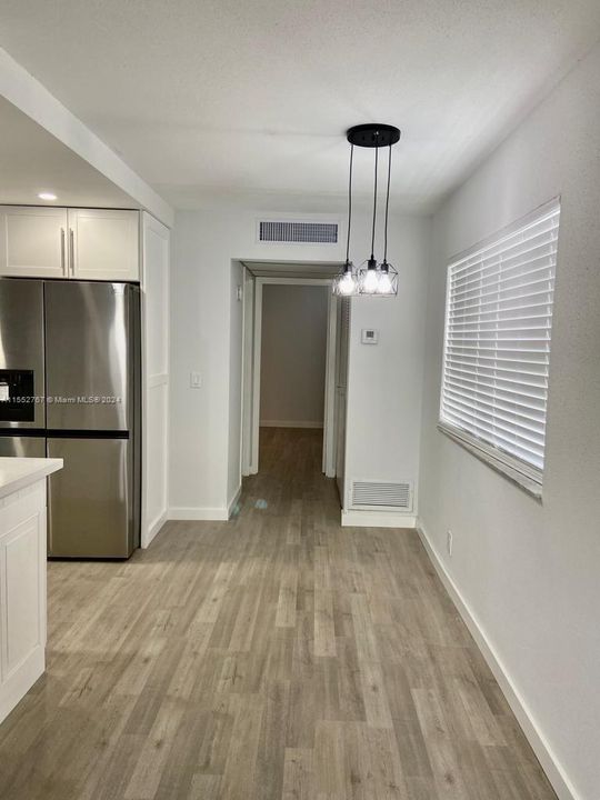 Recently Rented: $1,650 (1 beds, 1 baths, 726 Square Feet)