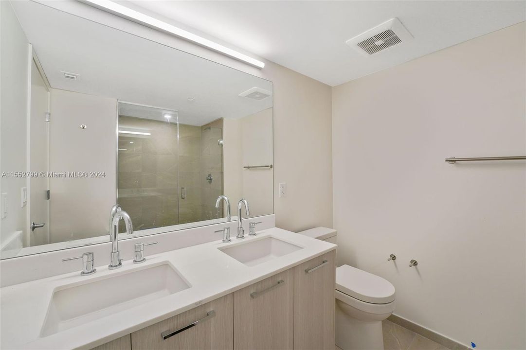 Недавно арендовано: $5,483 (2 спален, 2 ванн, 1230 Квадратных фут)