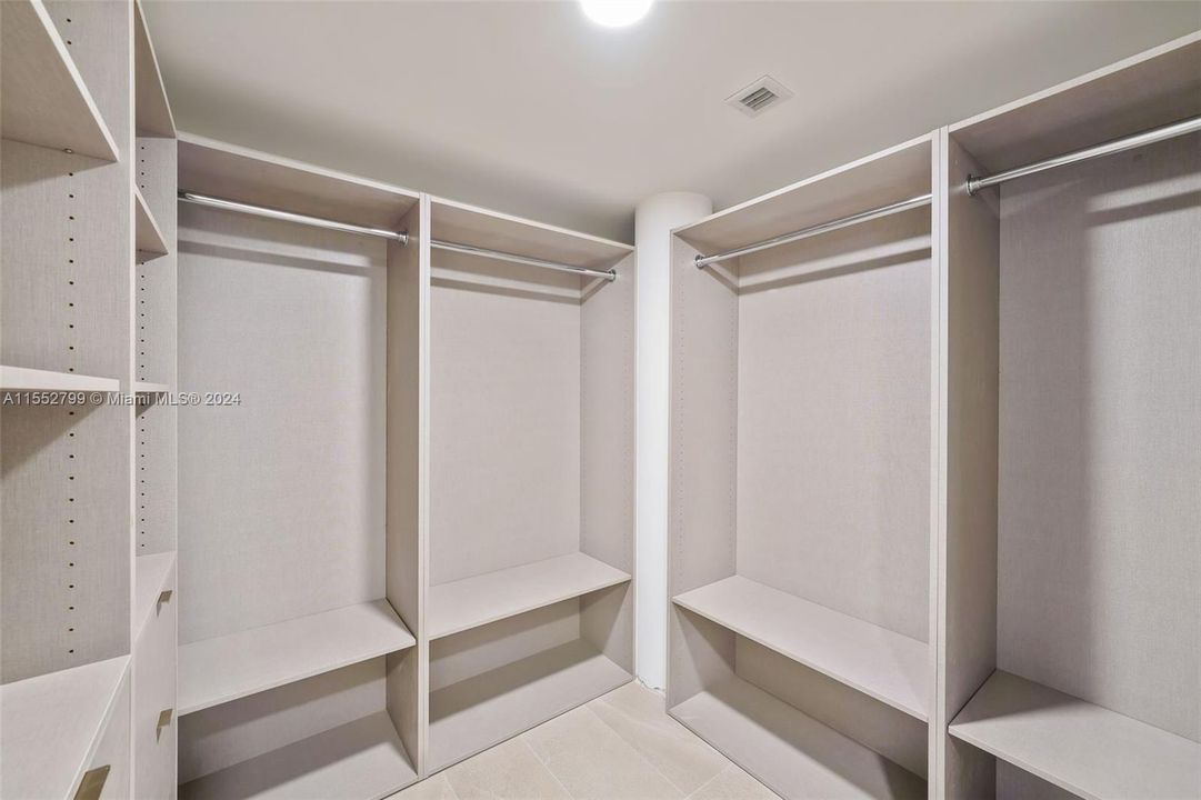 最近租的: $5,483 (2 贝兹, 2 浴室, 1230 平方英尺)