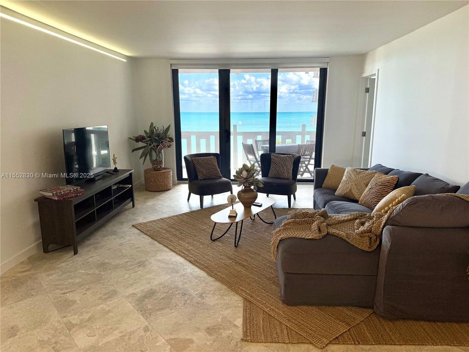 待售: $1,650,000 (2 贝兹, 2 浴室, 1409 平方英尺)