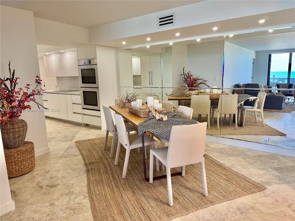 待售: $1,650,000 (2 贝兹, 2 浴室, 1409 平方英尺)