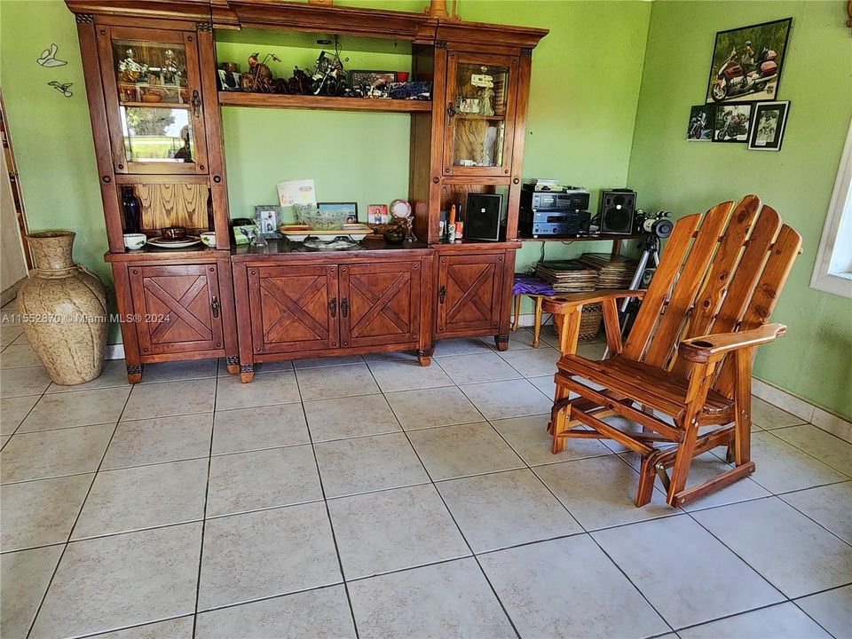 Vendido Recientemente: $489,000 (3 camas, 2 baños, 0 Pies cuadrados)