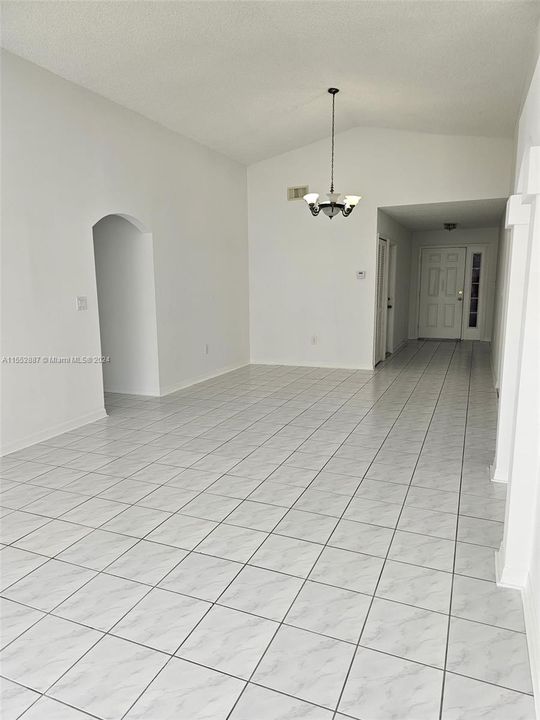 Recently Rented: $3,500 (3 beds, 2 baths, 1631 Square Feet)