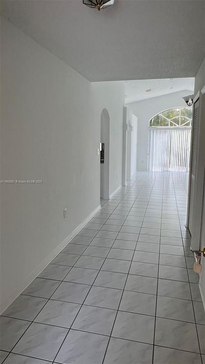 Recently Rented: $3,500 (3 beds, 2 baths, 1631 Square Feet)