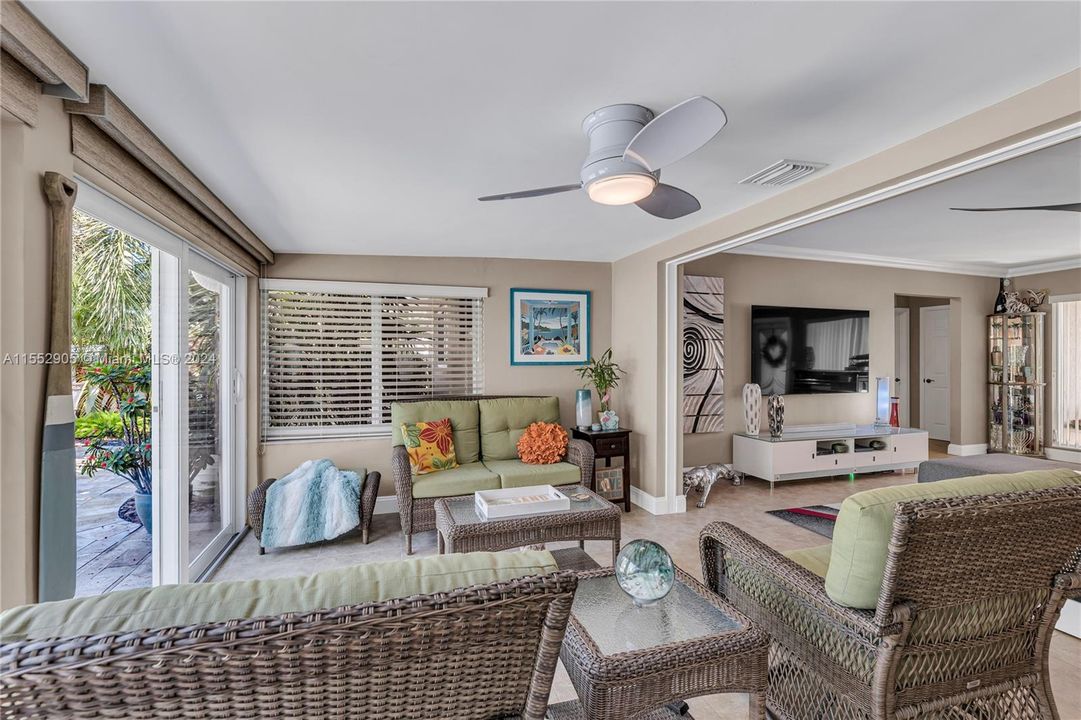 Active With Contract: $1,250,000 (2 beds, 2 baths, 1505 Square Feet)