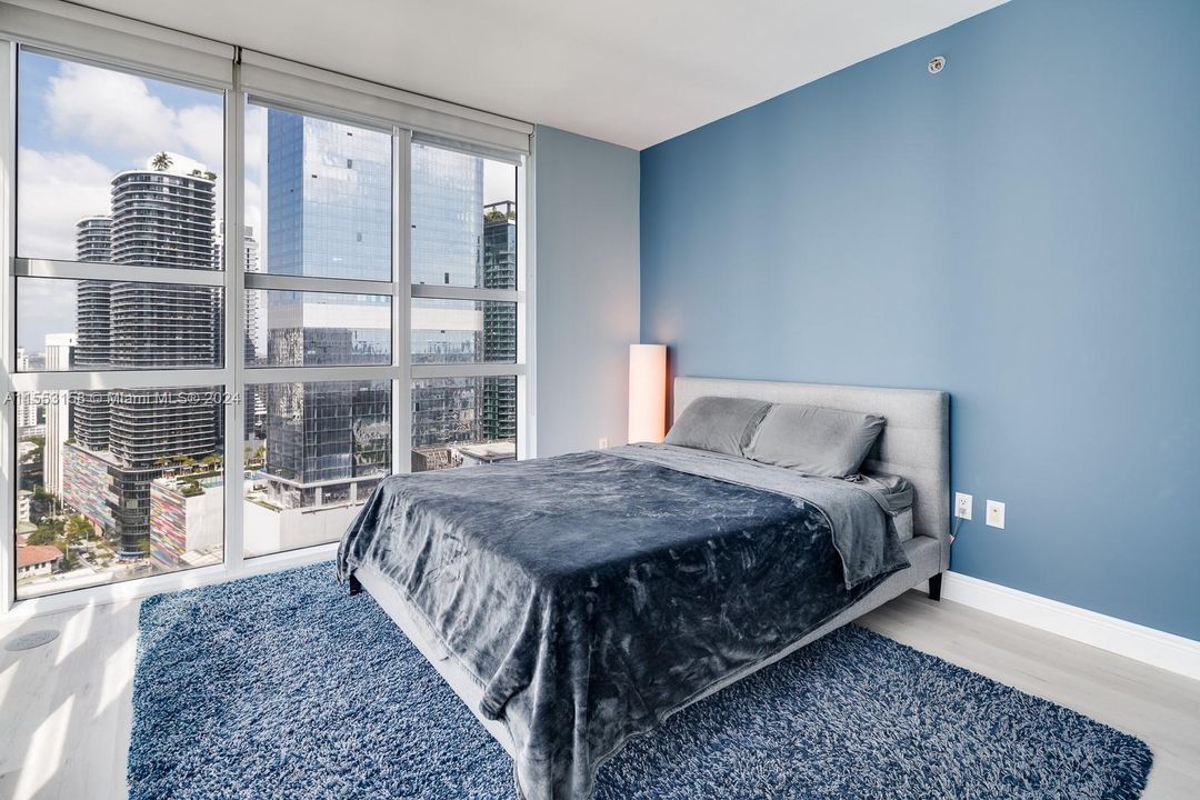 For Sale: $534,900 (1 beds, 1 baths, 774 Square Feet)