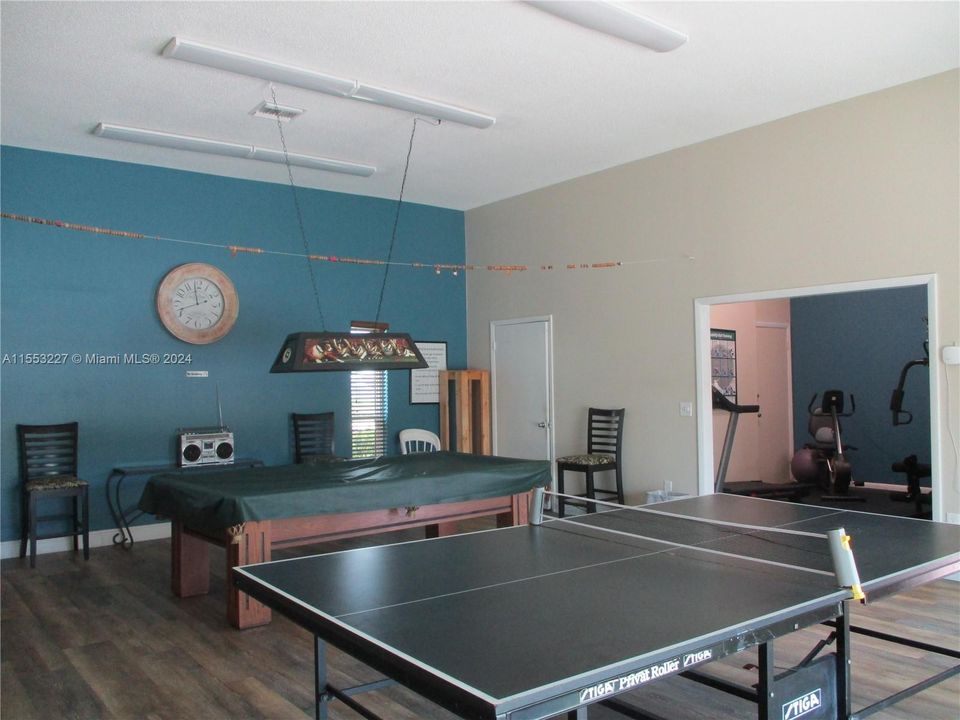 RECREATION ROOM TO RIGHT