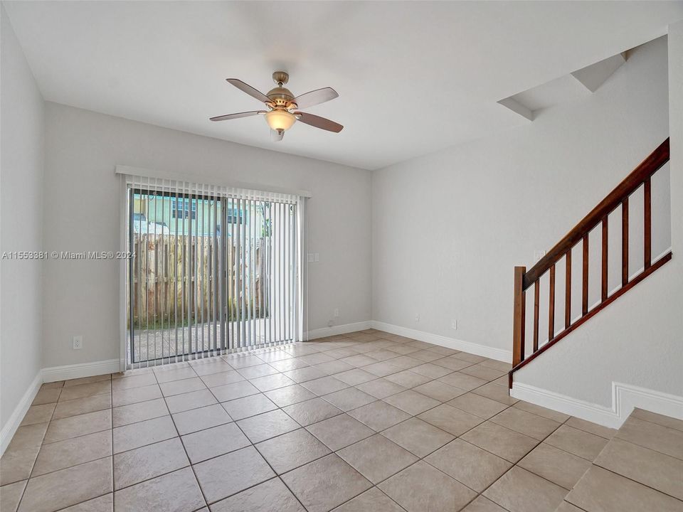 Active With Contract: $429,000 (2 beds, 2 baths, 1258 Square Feet)
