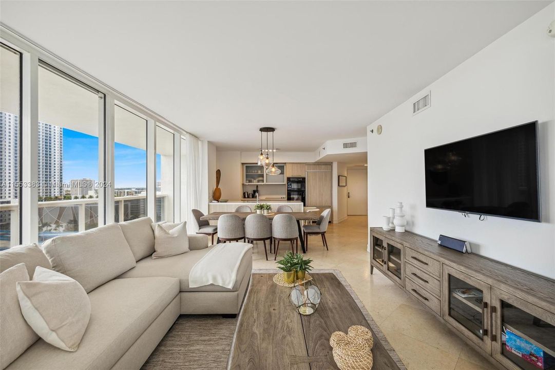 Recently Rented: $8,000 (2 beds, 2 baths, 1458 Square Feet)